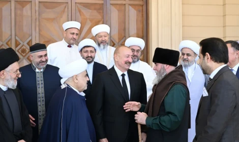Prezident İlham Əliyev Bakıda keçirilən beynəlxalq konfransların iştirakçılarını qəbul edib -