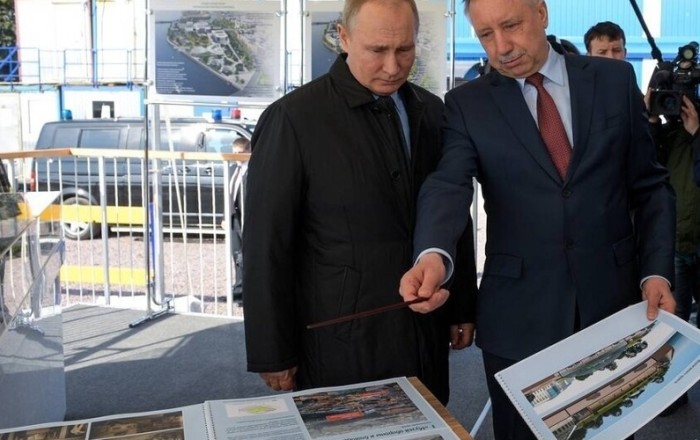 Putin doğulduğu şəhəri yenə bakılı qubernatora tapşırır