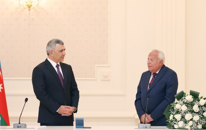 Ali Məhkəmədə hakim Şahin Yusifovun təqaüdə yola salınması münasibətilə tədbir keçirilib