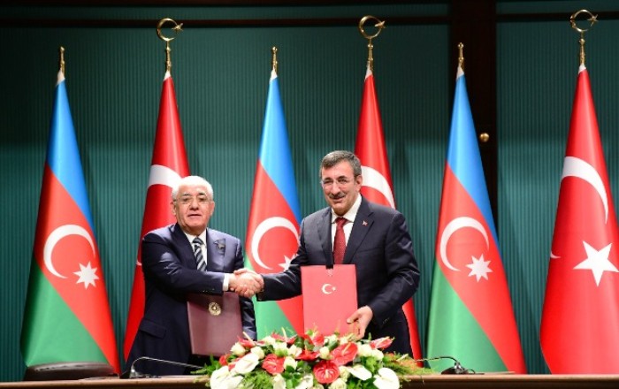 Azərbaycan-Türkiyə sənədləri imzalandı -