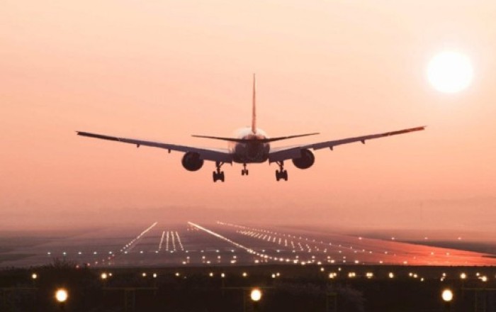 Dron hücumu ilə əlaqədar Moskva aeroportlarında 150-yə yaxın reys təxirə salınıb