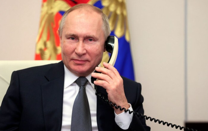 Putinin Əliyevə zəngi -