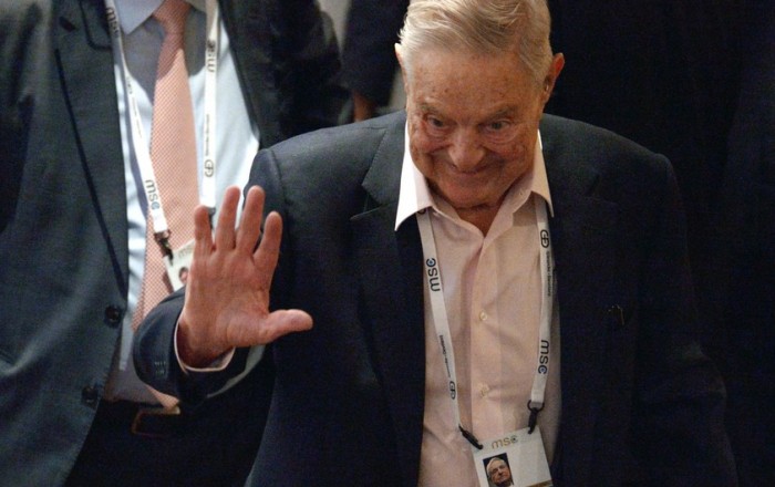 Tramp: “Tesla”ya hücumların arxasında Sorosun ola biləcəyinə inanıram
