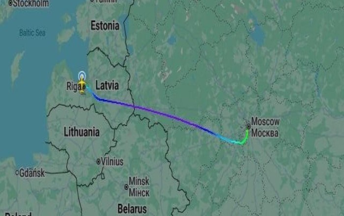 ABŞ Hərbi Hava Qüvvələrinin təyyarəsi Vnukovo aeroportunaeniş edib