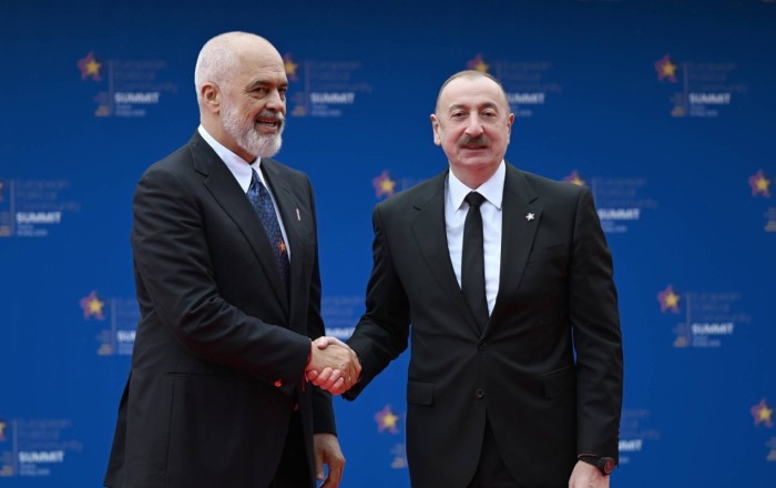 İlham Əliyev Zirvə toplantısında -