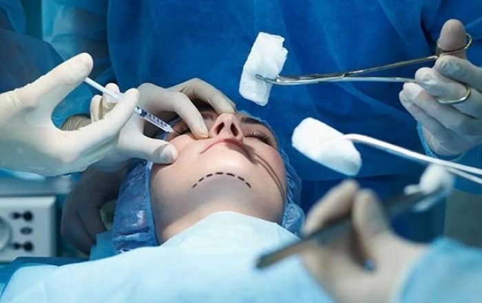 Yoxlamalar estetik əməliyyatı bahalaşdırdı -