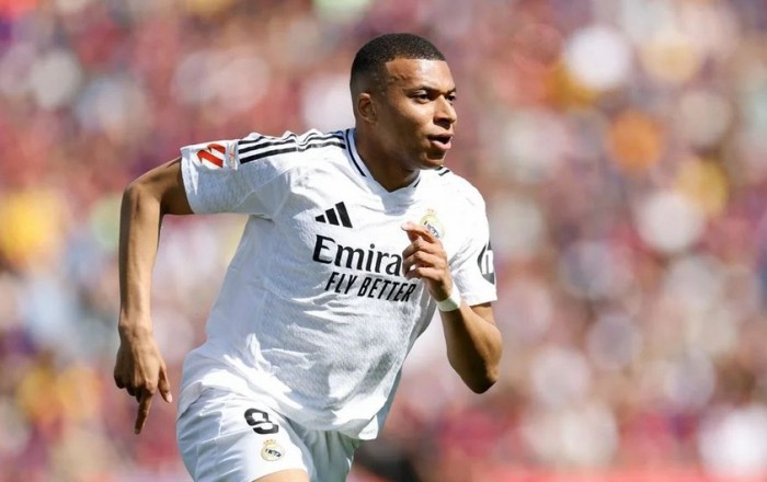 Kilian Mbappe xəstəxanaya yerləşdirilib