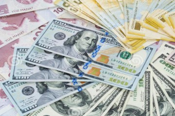 Fitch Solutions: Manatın məzənnəsi 2026-cı ildə də sabit qalacaq - EKSKLÜZİV