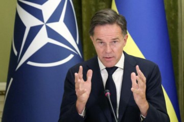 NATO Baş katibi: Ukraynaya ilin sonuna qədər 5 milyard dollar dəyərində silah veriləcək