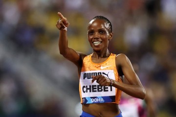 Kenya’s Beatrice Chebet sets world record in 10,000 meters