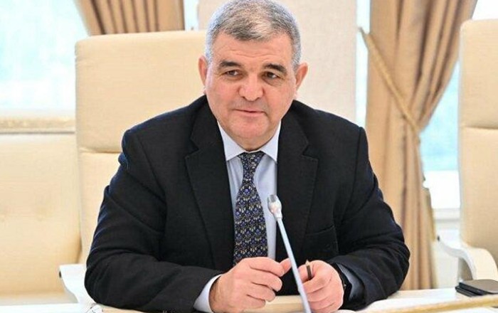 Deputat: "Bu maaşla peşəkar kadr saxlamaq mümkün deyil"