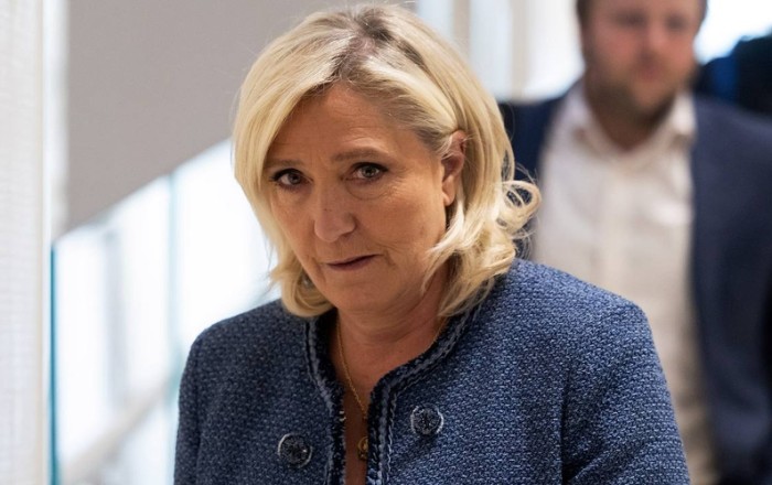 Aİ-də Marin Le Pen HƏYƏCANI -