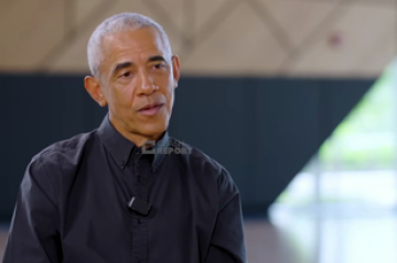 Obama Tramp barədə: "Görünür, onun beynində möhkəm yer etmişəm, orada pulsuz yaşayıram" - VİDEO