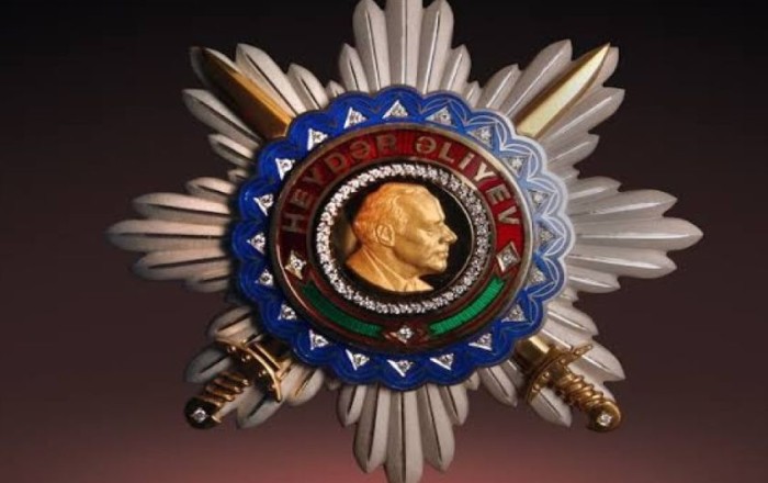 Qırğızıstan Prezidenti Heydər Əliyev ordeni ilə təltif edilib