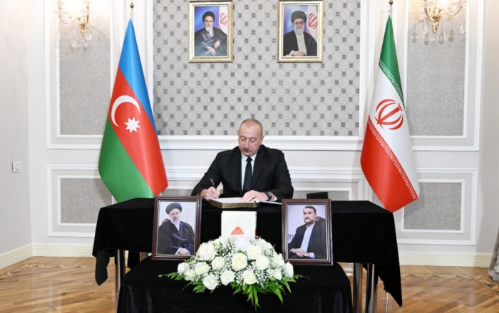 Президент Ильхам Алиев посетил посольство Ирана в Азербайджане, выразил соболезнования