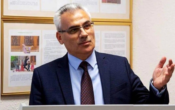 Elshan Ibrahimov, head of diaspora in Moscow region, being deported from Russia