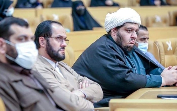 Başqa ölkənin siyasi fəalı olmaq – bu, artıq azarkeşlik məsələsi deyil
