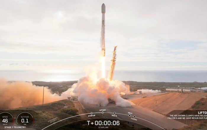 “Starlink”in daha 26 internet peyki orbitə çıxarılıb