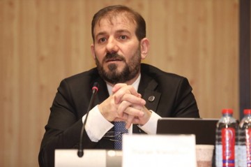 Barat Yusubov vəzifəsindən azad edildi