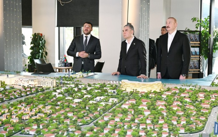 İlham Əliyev və Qurbanqulu Berdiməhəmmədov “Sea Breeze”də olublar -