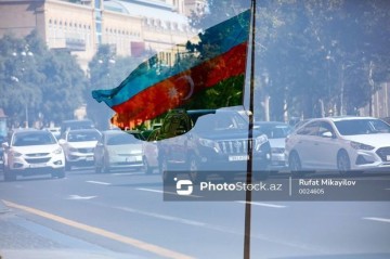 Vətən müharibəsi şəhidlərinin xatirəsi bir dəqiqəlik sükutla yad edilib