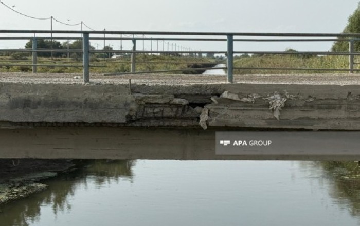 Zərdabda 60 illik körpü qəzalı vəziyyətdədir - FOTO