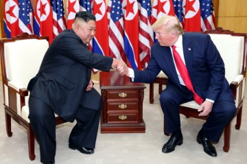 Trump eyes meeting with top DPRK leader