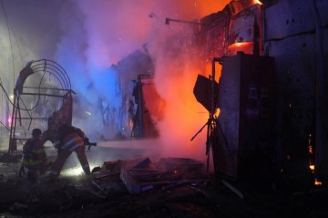 Residential buildings and market struck in Zaporizhzhia, 5 killed