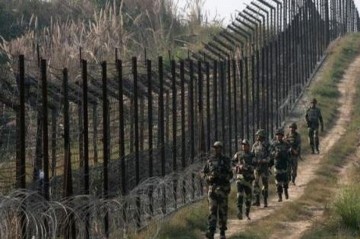 Hindistan və Pakistan sərhədində vəziyyət gərgin olaraq qalır