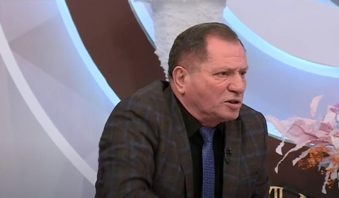 Anar Vəziroğlu: “Gəlinin qayınatanın qabağına çay gətirməsi...” - VİDEO